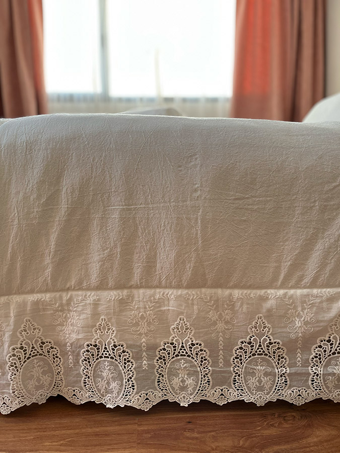 PIE DE CAMA TULIPÁN